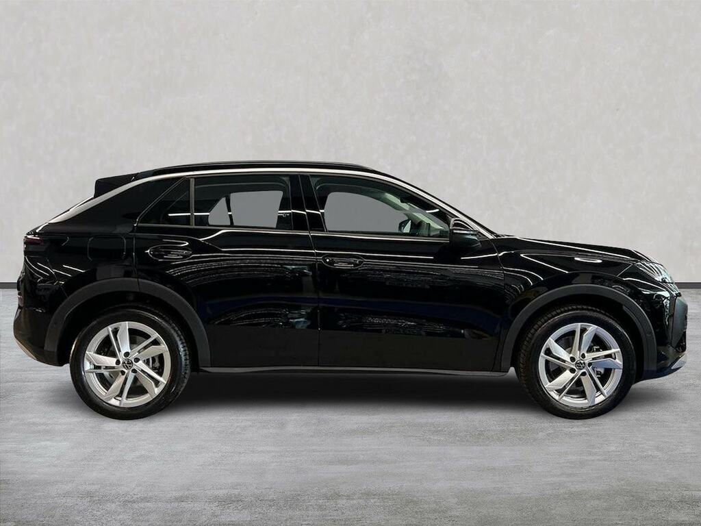 Volkswagen T-Roc 1.5 Etsi Life Dsg LC26DPY Black #3