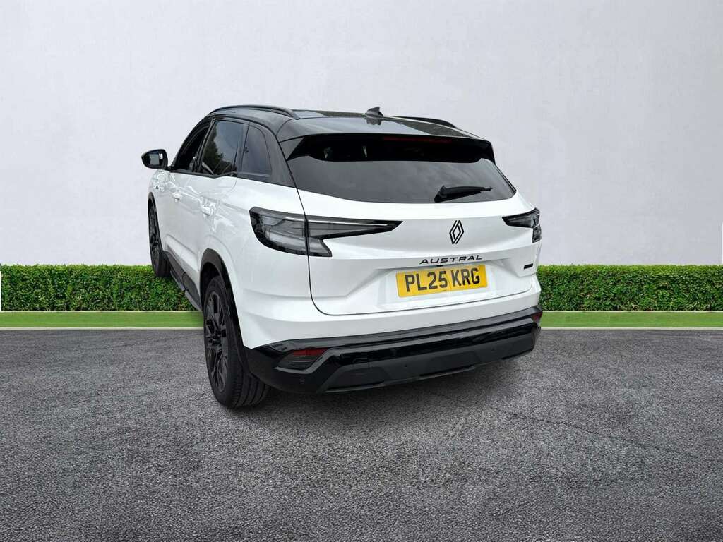 Renault Austral E-tech Full Hybrid Techno Esprit Alpine PL25KRG White #2