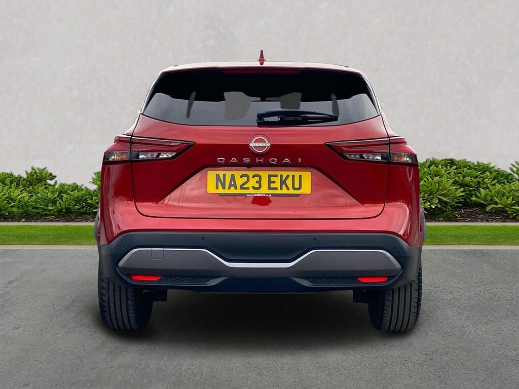 Nissan Qashqai 1.3 Dig-t Mh N-connecta NA23EKU Red #4