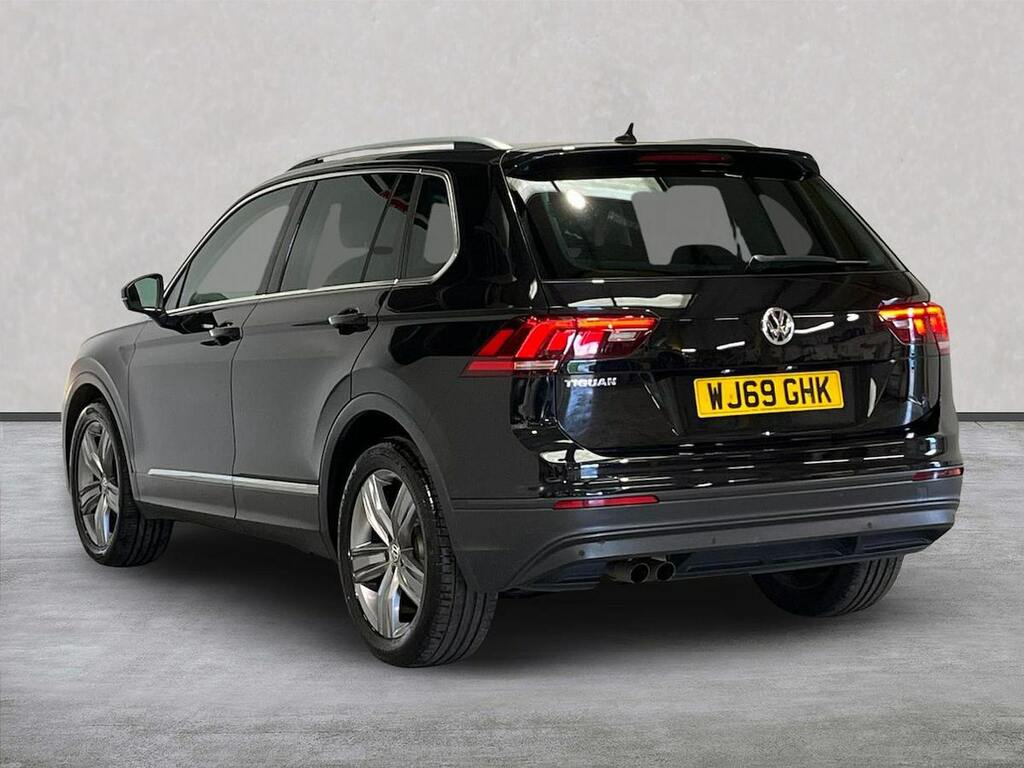 Volkswagen Tiguan 1.5 Tsi Evo Match Suv Dsg Euro 6 Ss WJ69GHK Black #2