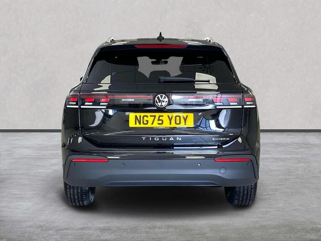 Volkswagen Tiguan 1.5 Tsi Ehybrid Match Dsg NG75YOY Black #4