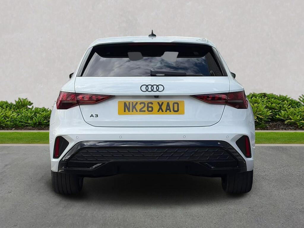 Audi A3 1.5 Tfsi E 204 Black Edition S Tronic NK26XAO White #4