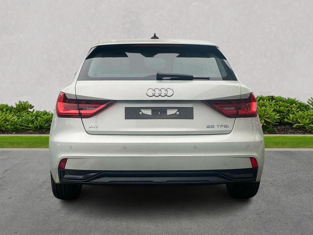 Audi A1 1.0 Tfsi 25 Sport Sportback Euro NA26JVD Silver #4