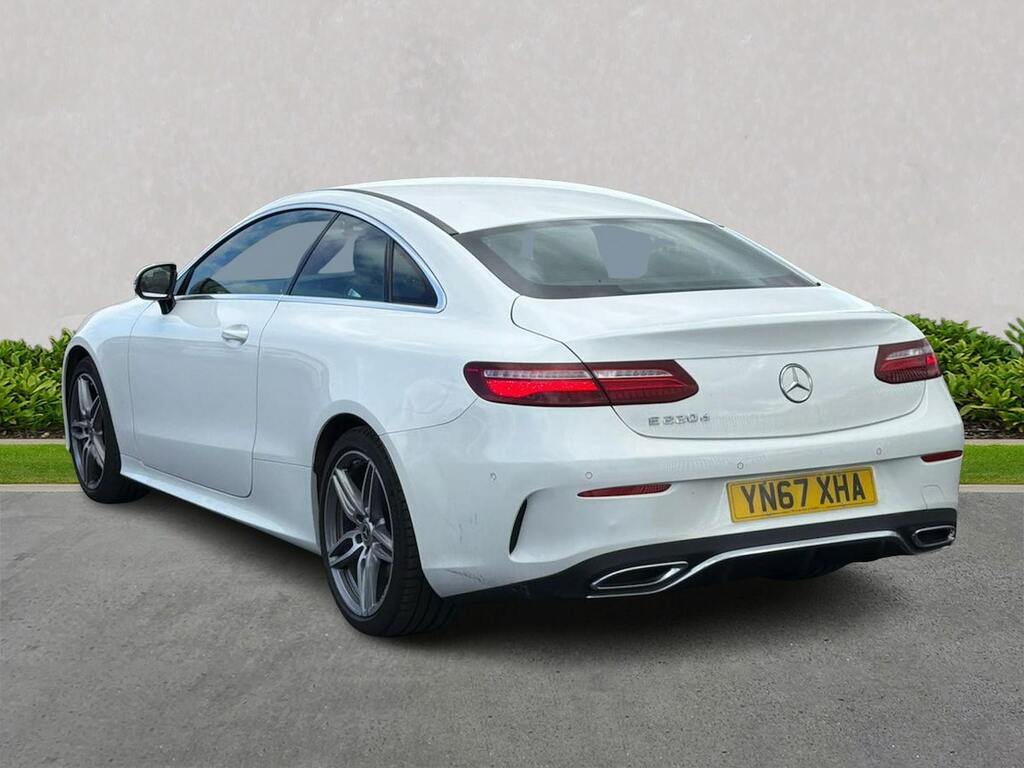 Mercedes-Benz E Class 2.0 E220d Amg Line Coupe G-tronic Euro White #2