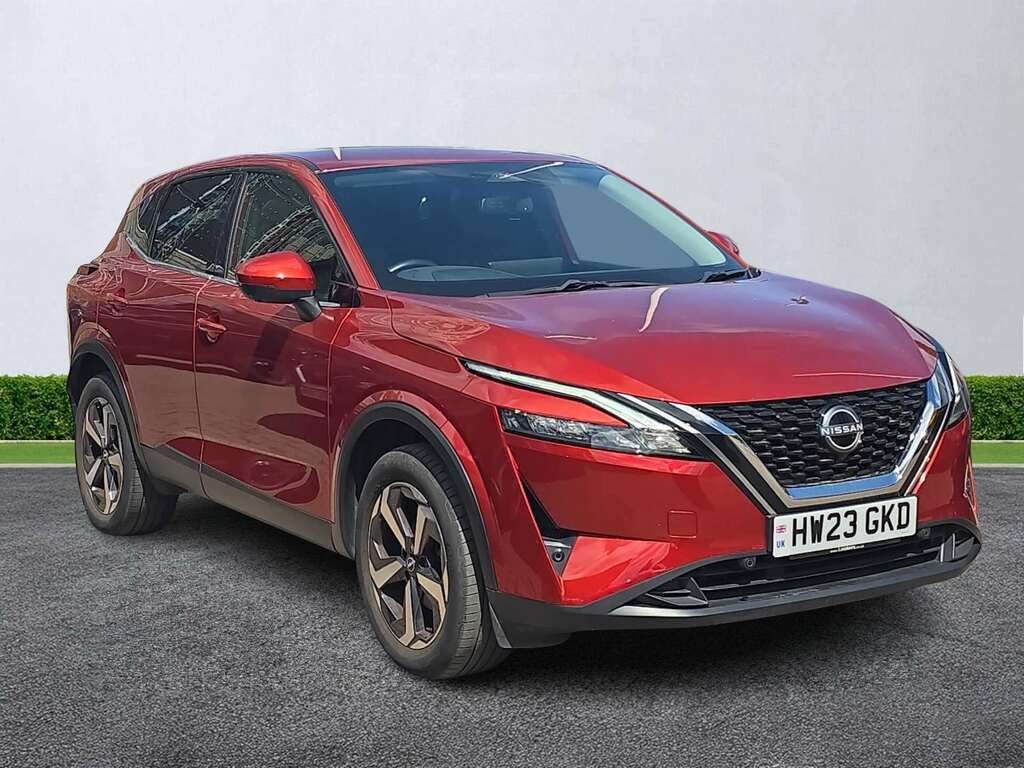 Nissan Qashqai 1.3 Dig-t Mh N-connecta HW23GKD Red