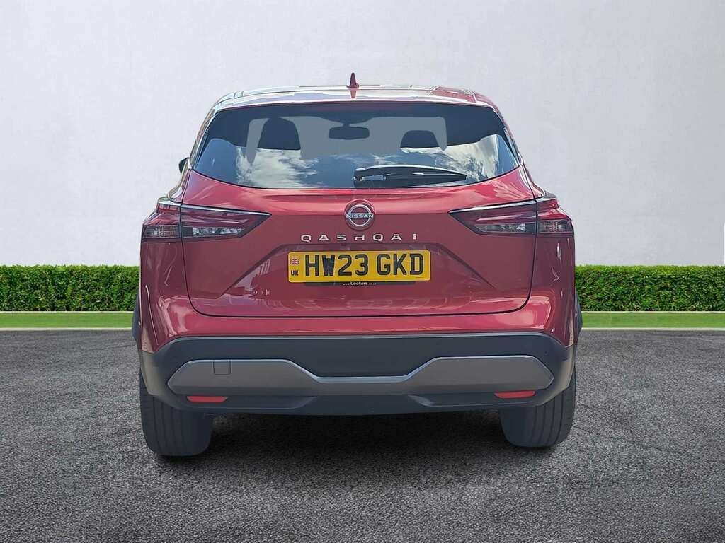 Nissan Qashqai 1.3 Dig-t Mh N-connecta HW23GKD Red #4