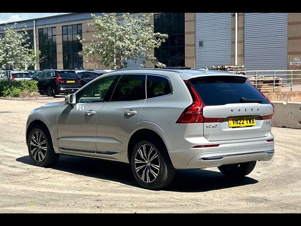 Volvo XC60 2.0 B4d Inscription Awd Geartronic VN22VWB Silver #2