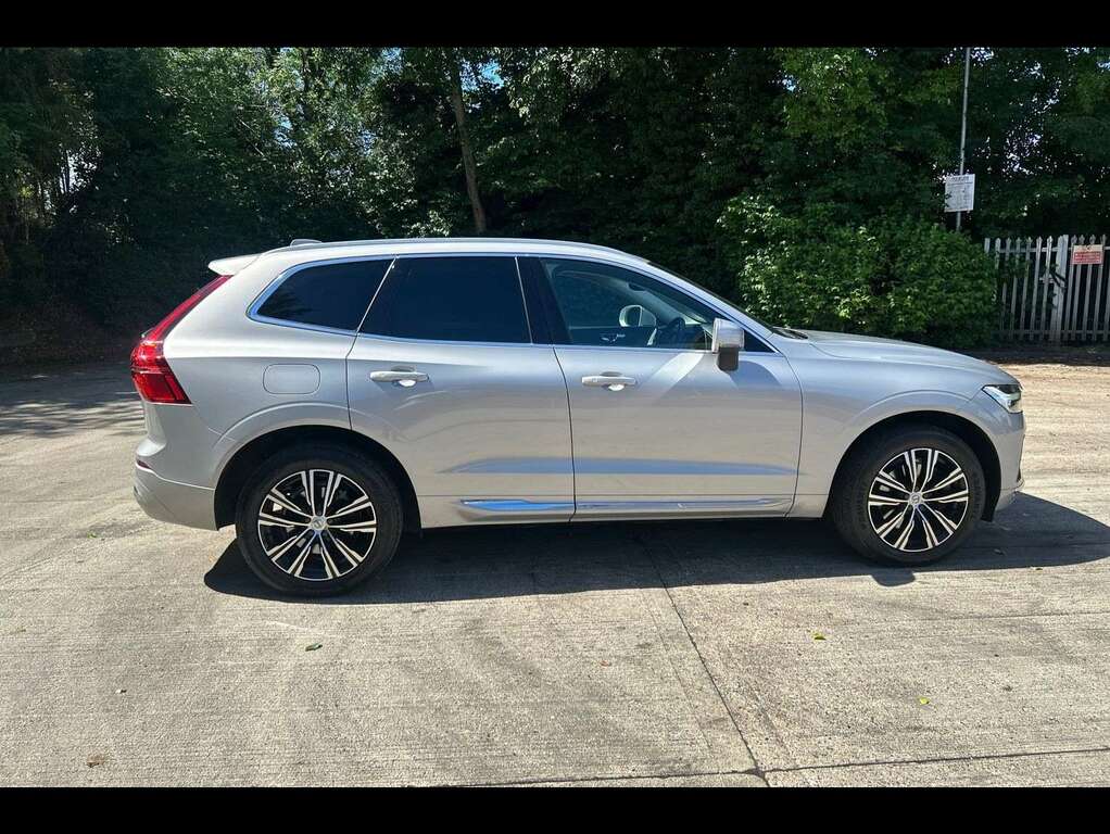Volvo XC60 2.0 B4d Inscription Awd Geartronic VN22VWB Silver #3