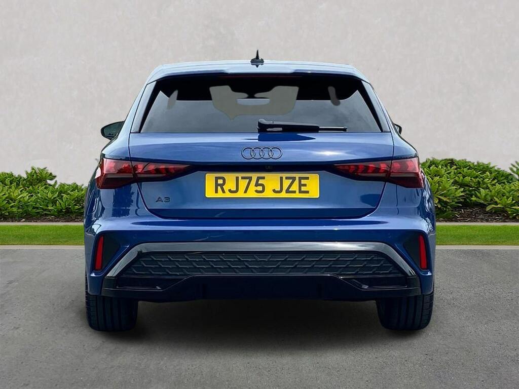 Audi A3 A3 Sportback Black Edition Tfsi 150 Ps S Tronic RJ75JZE Blue #4
