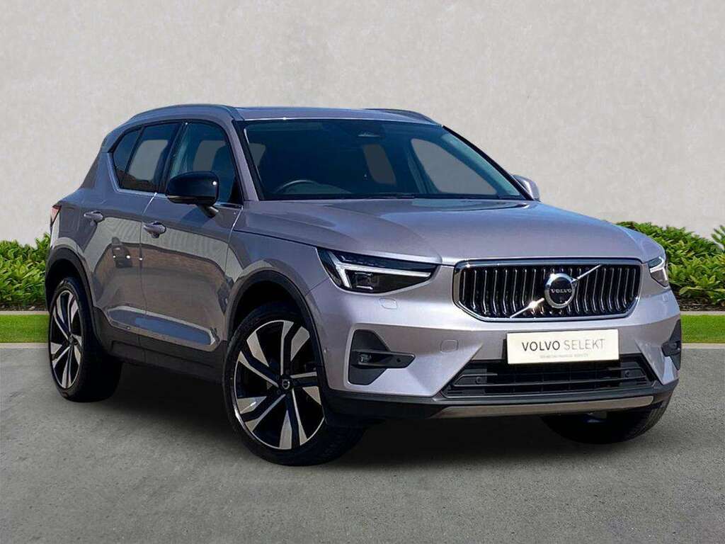 Volvo XC40 2.0 B4p Ultra Dark Silver