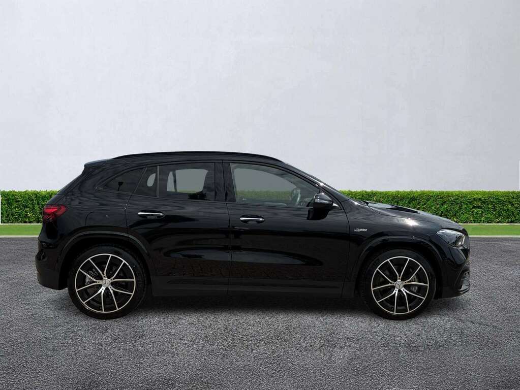 Mercedes-Benz GLA Class Gla 35 4Matic Premium Black #3
