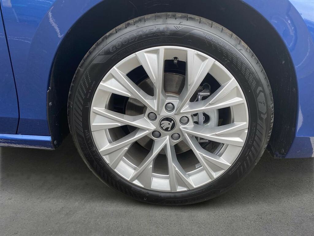 Skoda Superb 1.5 Tsi E-tec Mhev Se L Hatchback Hybri Blue #6