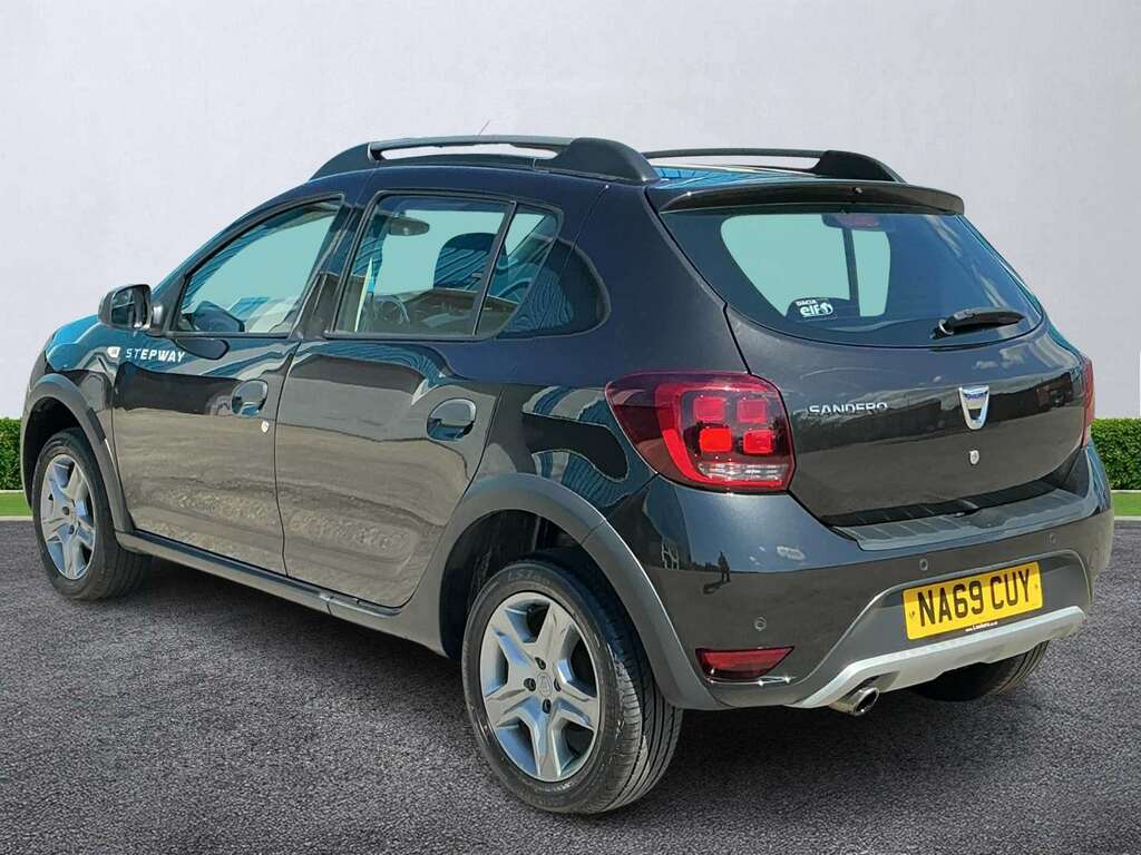 Dacia Sandero Stepway 0.9 Tce Comfort NA69CUY Black #2