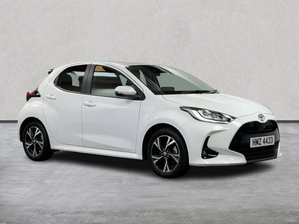 Toyota Yaris 1.5 Vvt-h Design Hatchback Hybrid E-cvt White