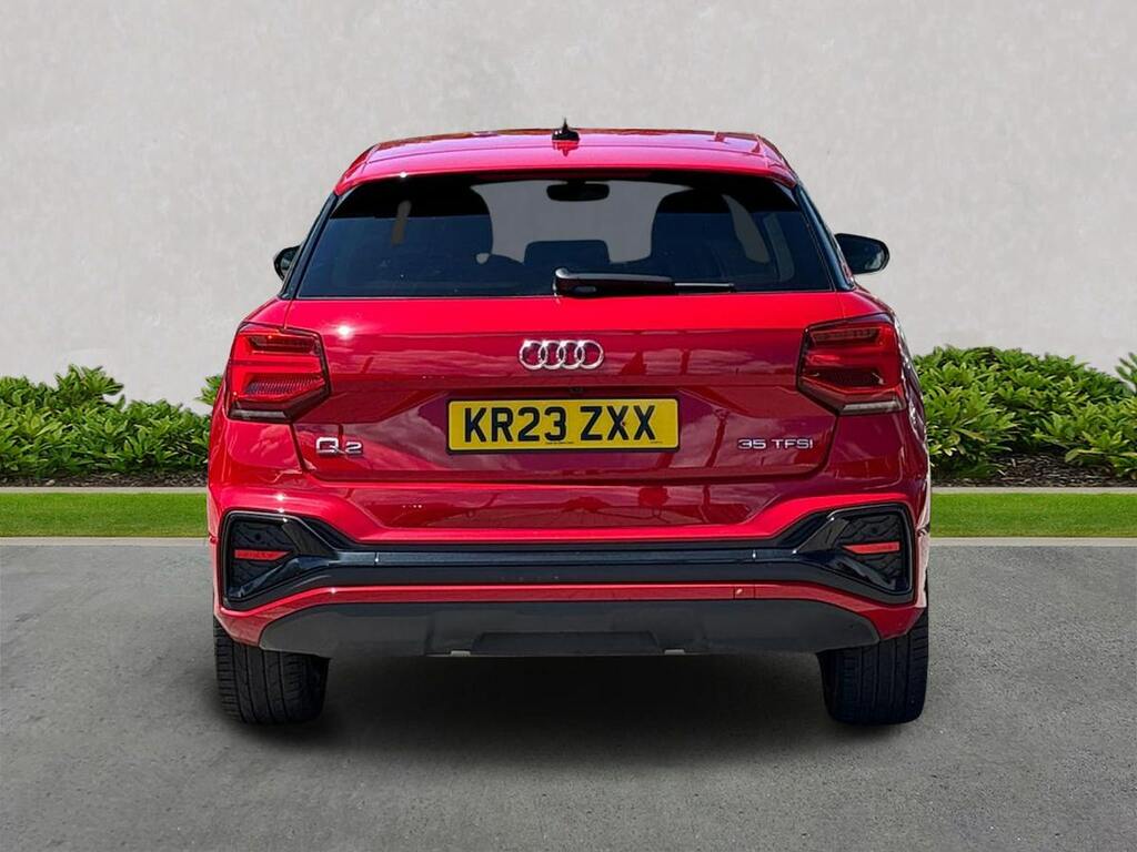 Audi Q2 1.5 Tfsi Cod 35 Black Edition Suv Manua KR23ZXX Red #4
