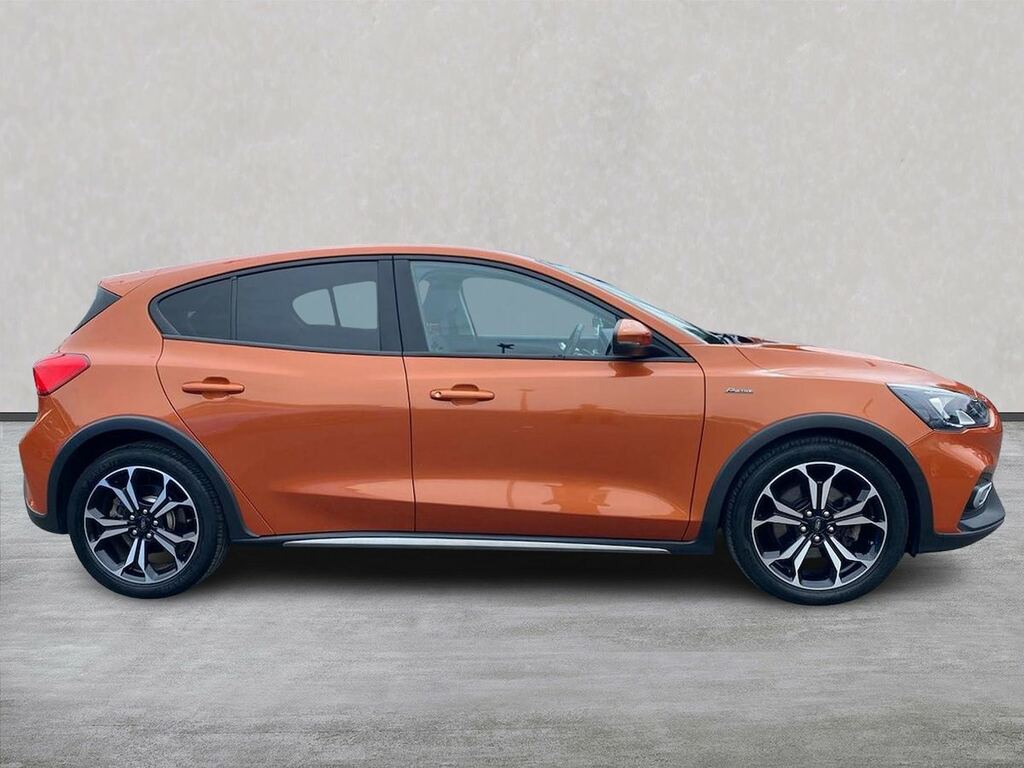 Ford Focus 1.0T Ecoboost Active X Hatchback NXZ8872 Orange #3