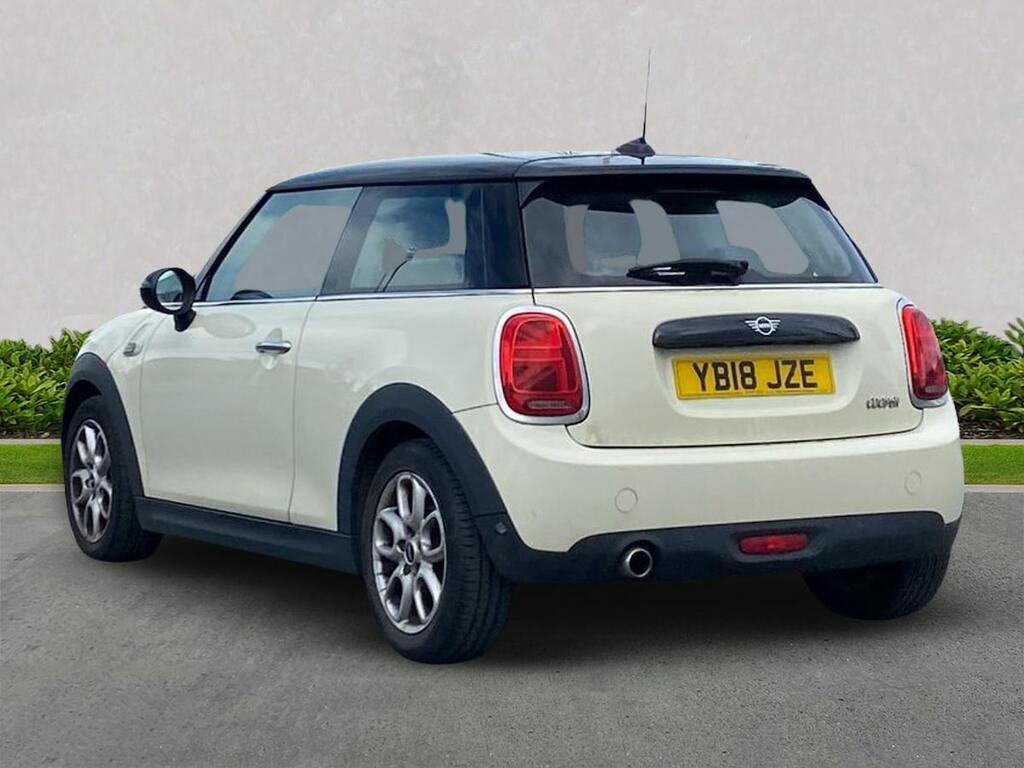 Mini Hatch 1.5 Cooper Hatchback Euro 6 Ss YB18JZE White #2