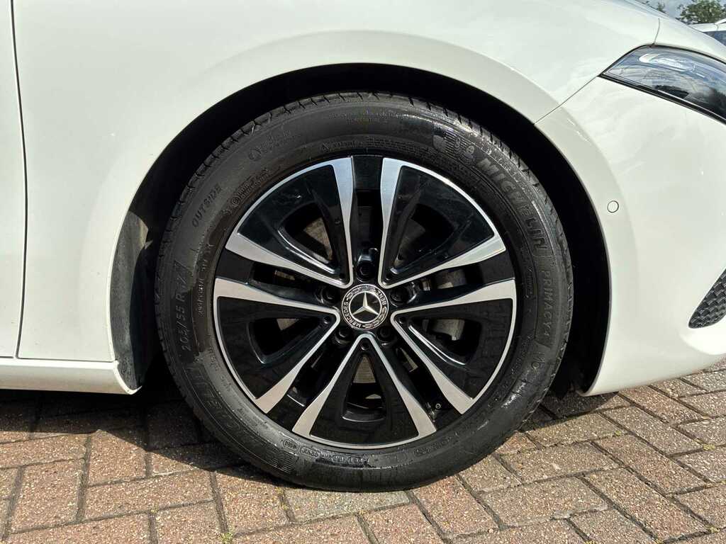 Mercedes-Benz A Class A180 Sport Executive KM25HYU White #5