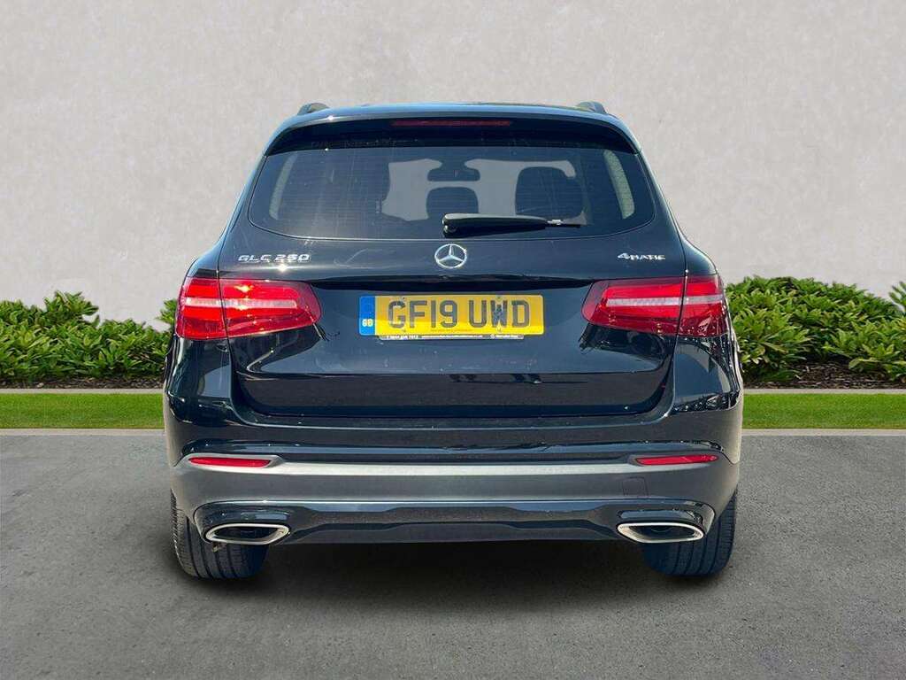 Mercedes-Benz GLC Class Glc 250 4Matic Urban Edition 9G-tronic Black #4