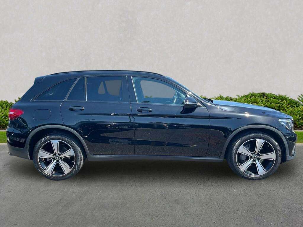 Mercedes-Benz GLC Class Glc 250 4Matic Urban Edition 9G-tronic Black #3