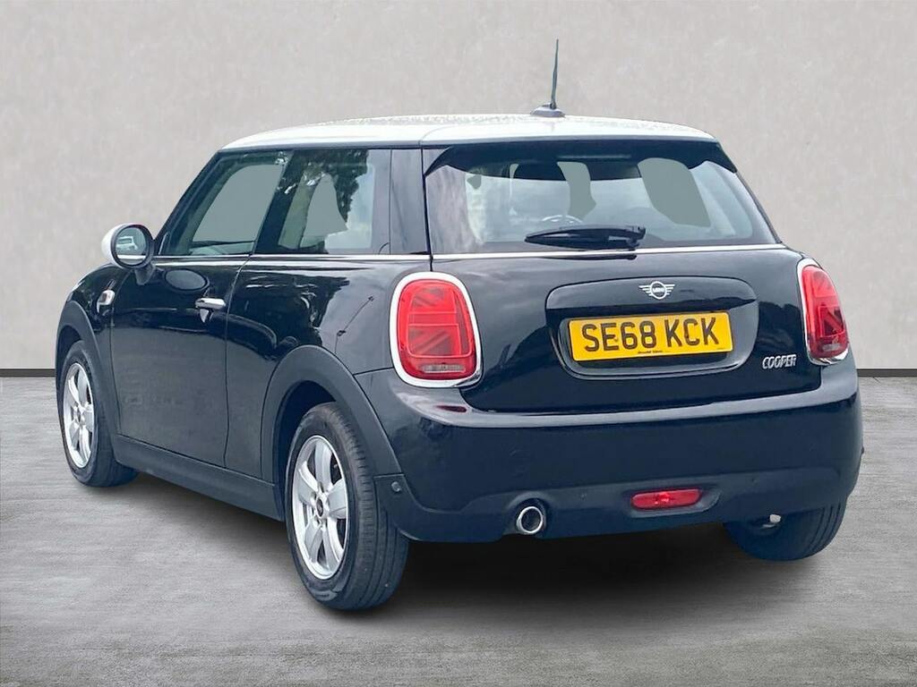 Mini Hatch Mini Cooper Classic SE68KCK Black #2