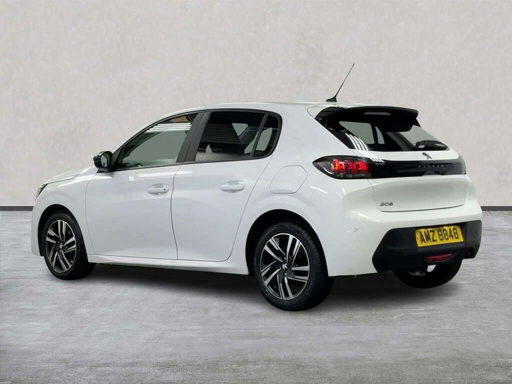 Peugeot 208 1.2 Puretech Active Premium Hatchback AMZ8848 White #2