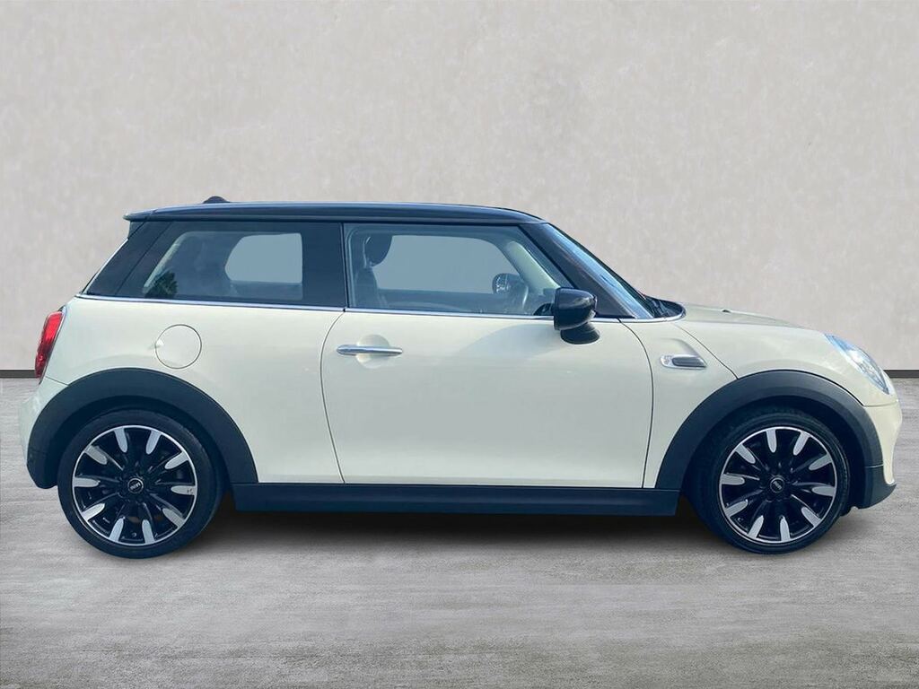 Mini Hatch Hatchback 1.5 Cooper Exclusive Ii Hatchback KO69TJU White #3