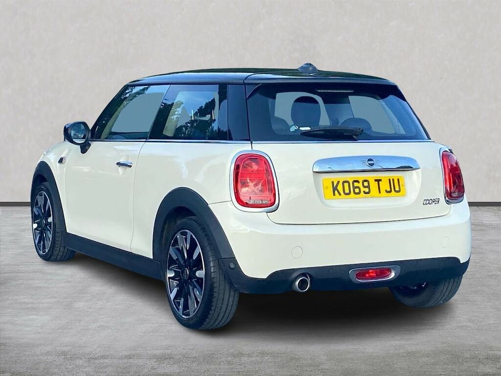 Mini Hatch Hatchback 1.5 Cooper Exclusive Ii Hatchback KO69TJU White #2