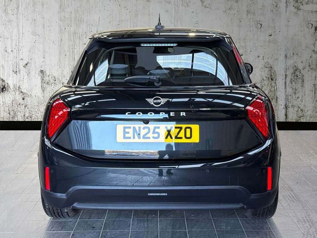 Mini Hatch 1.5 C Classic EN25XZO Black #4