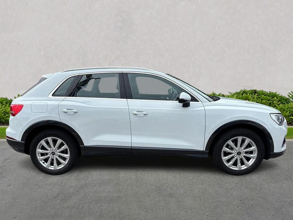 Audi Q3 35 Tfsi Sport White #3