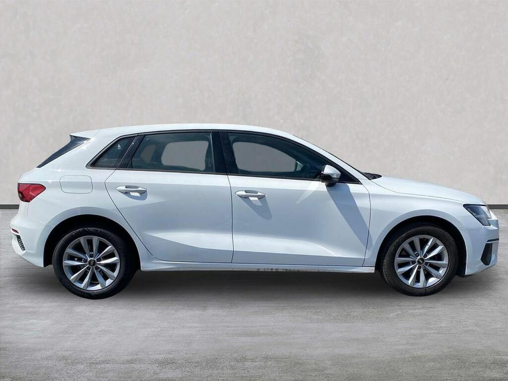 Audi A3 1.0 Tfsi 30 Technik Sportback Eu KE72BMZ White #3