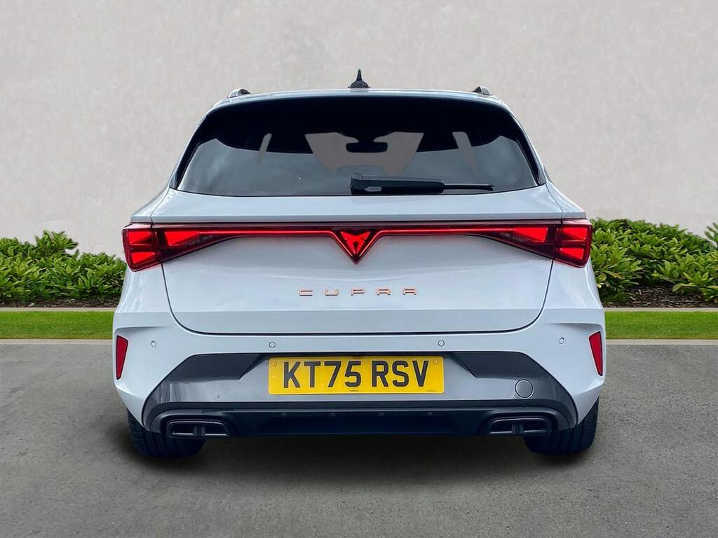 Cupra Leon 1.5 Etsi 150 V3 Dsg KT75RSV White #4