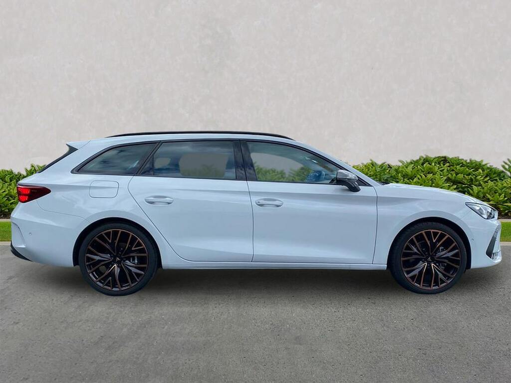 Cupra Leon 1.5 Etsi 150 V3 Dsg KT75RSV White #3