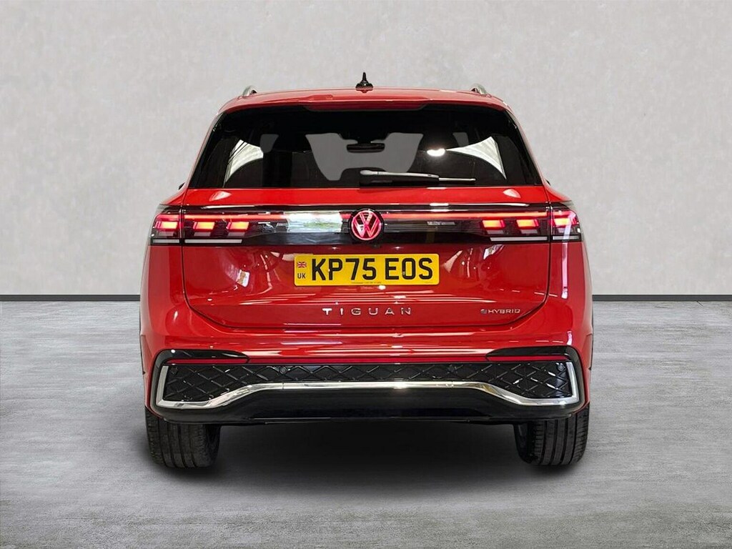 Volkswagen Tiguan 1.5 Tsi Ehybrid 19.7Kwh R-line Suv Plug KP75EOS Red #3