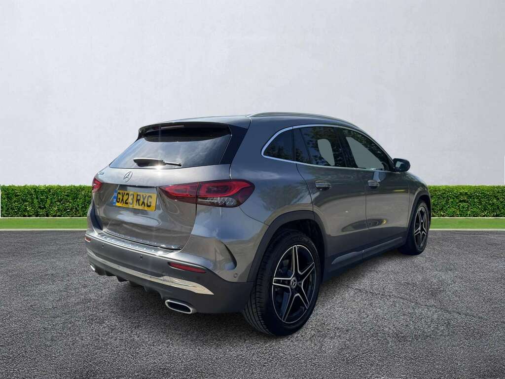 Mercedes-Benz GLA Class Gla 200 Amg Line Executive Grey #3