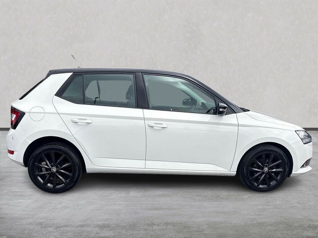 Skoda Fabia 1.0 Colour Edition Hatchback Eur SGZ2051 White #3