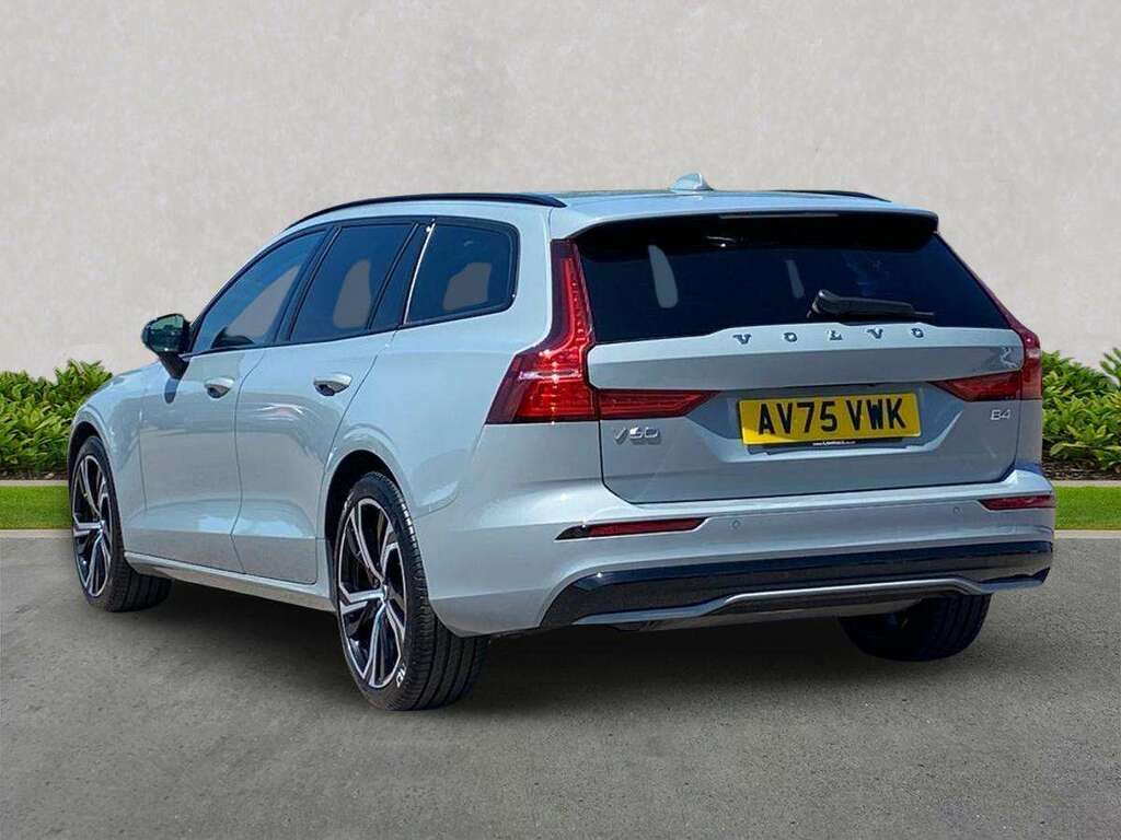Volvo V60 2.0 B4p Plus Dark 7 Speed AV75VWK Grey #2