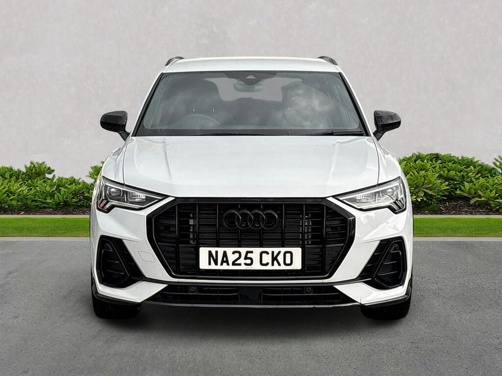 Audi Q3 1.5 Tfsi Cod 35 Black Edition Suv S Tro NA25CKO White #5