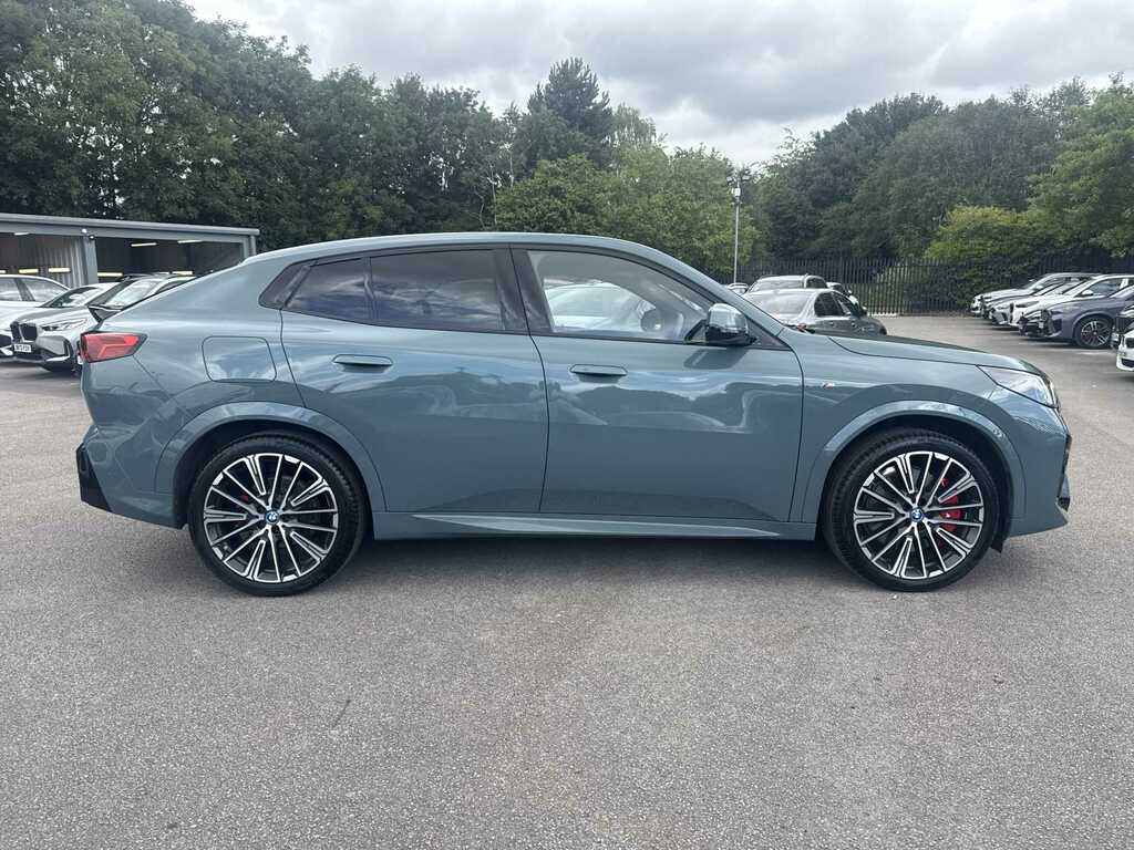 BMW iX2 230Kw Xdrive30 M Sport 65Kwh Green #2