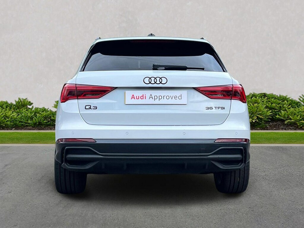 Audi Q3 1.5 Tfsi Cod 35 Black Edition Suv S Tro White #4