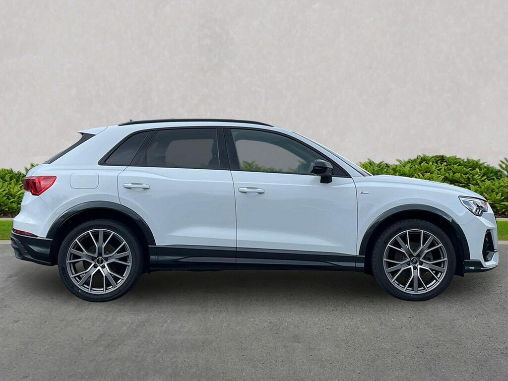 Audi Q3 1.5 Tfsi Cod 35 Black Edition Suv S Tro White #3