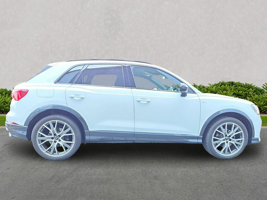 Audi Q3 1.5 Tfsi Cod 35 Black Edition Suv S Tro White #3