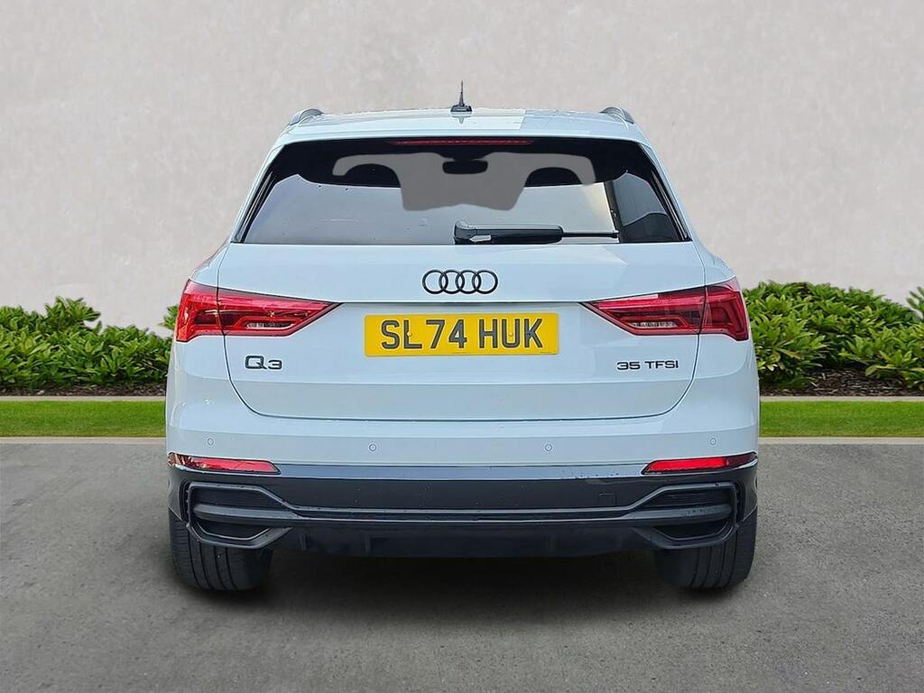Audi Q3 1.5 Tfsi Cod 35 Black Edition Suv S Tro White #4