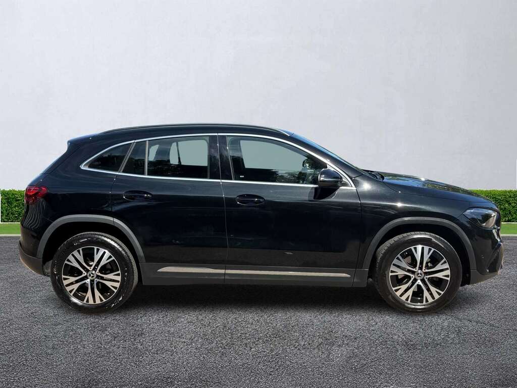 Mercedes-Benz GLA Class Gla 200 Sport Executive GY73XOS Black #3