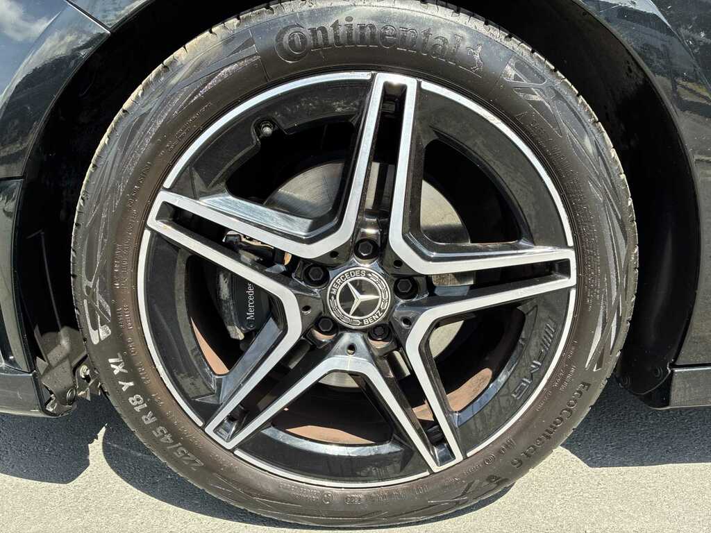 Mercedes-Benz A Class A180 Amg Line Premium Black #6