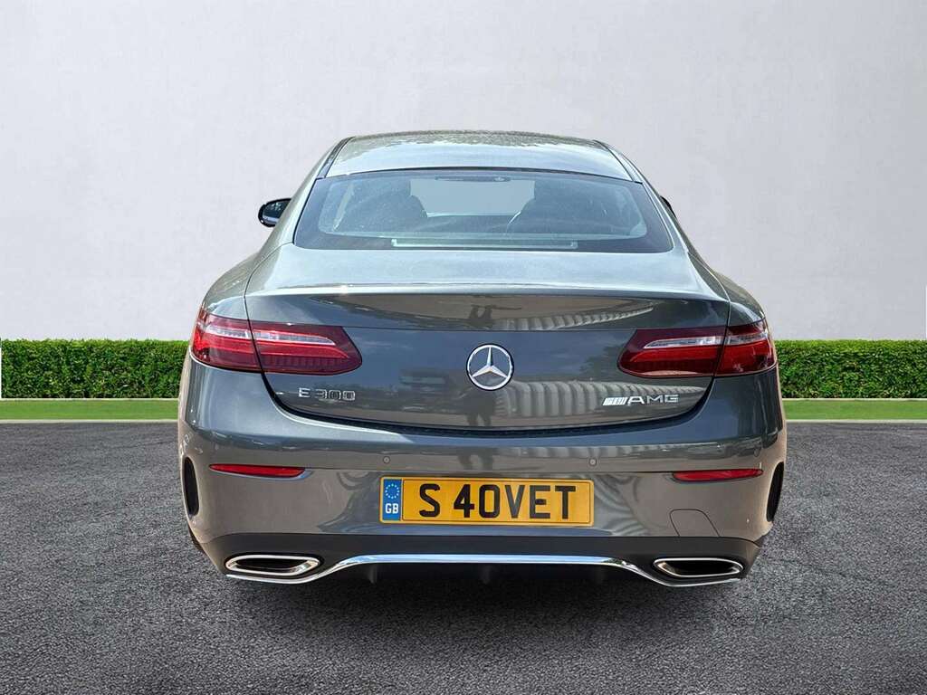 Mercedes-Benz E Class E300 Amg Line Premium 9G-tronic Grey #4
