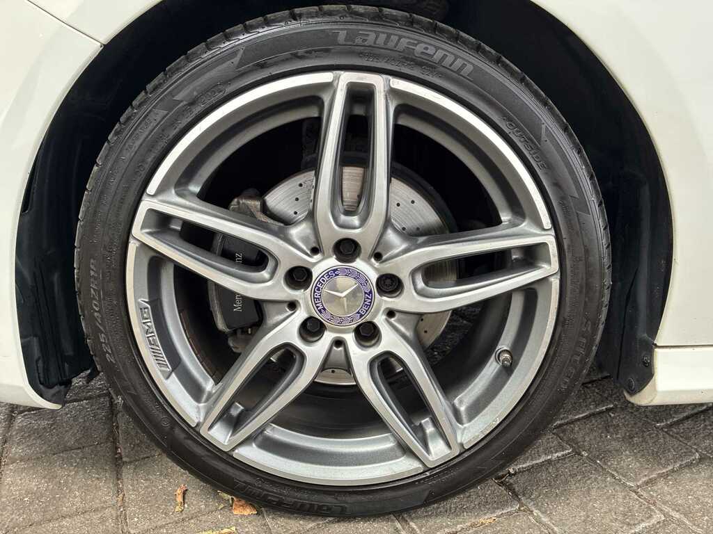 Mercedes-Benz A Class A180 Amg Line Premium White #6