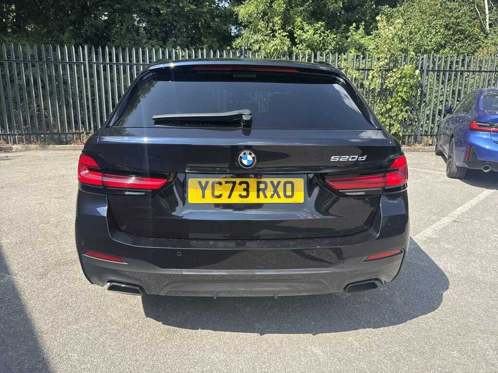 BMW 5 Series 520D Mht M Sport Step YC73RXO Black #4