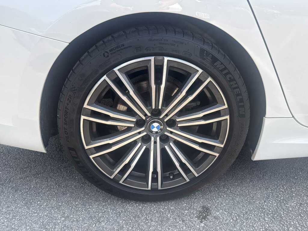 BMW 3 Series 320I M Sport Step YJ69ANB White #6