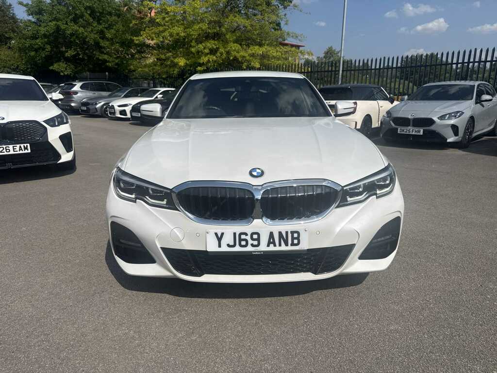 BMW 3 Series 320I M Sport Step YJ69ANB White #5